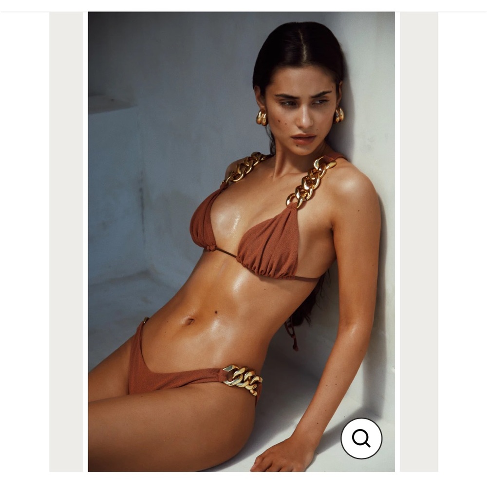 Same Los Angeles GOLD CHAIN TOP (FAUX SUEDE BURNT SIENNA )